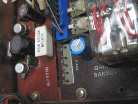 αντικατάσταση ηλεκτρολυτικών πυκνωτων σε μπομπινόφωνο sansui